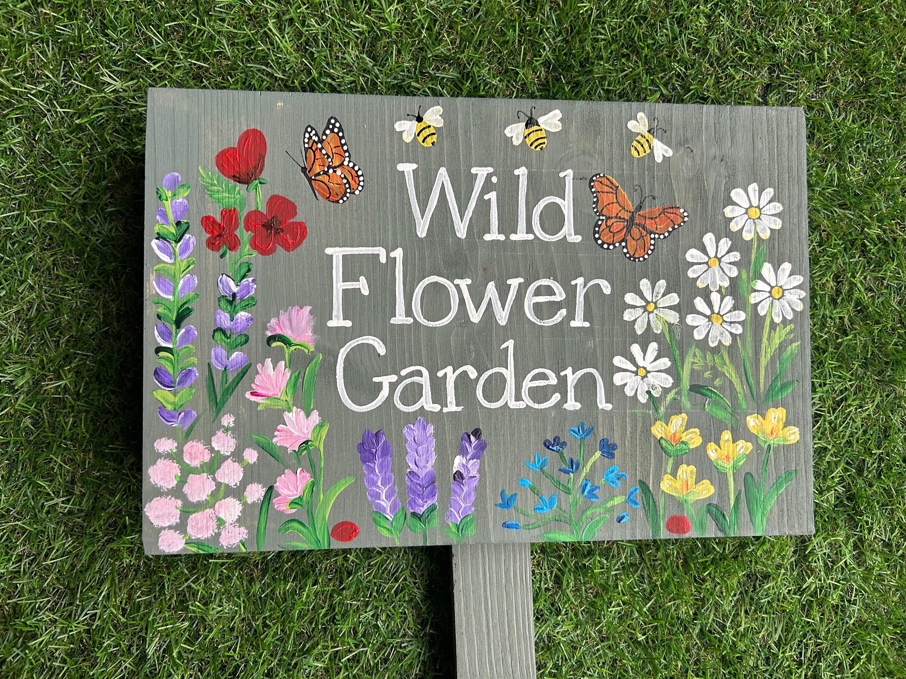 Personalised Wild Flowers Garden Plaque, Wooden Hand Painted Sign with Stake, 20cm x 30cm, Gardener Gift, Allotment Sign, Grandad Garden