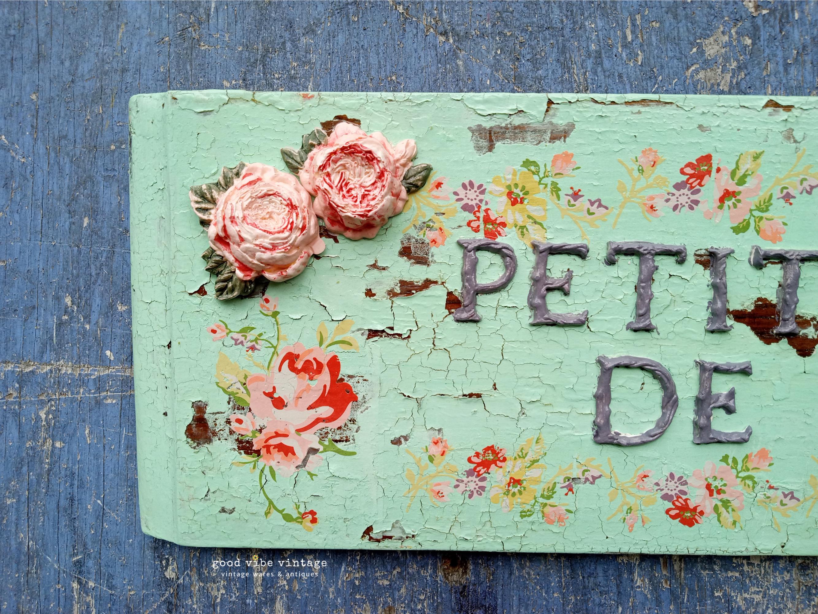Chippy Milk Painted French Garden Sign
