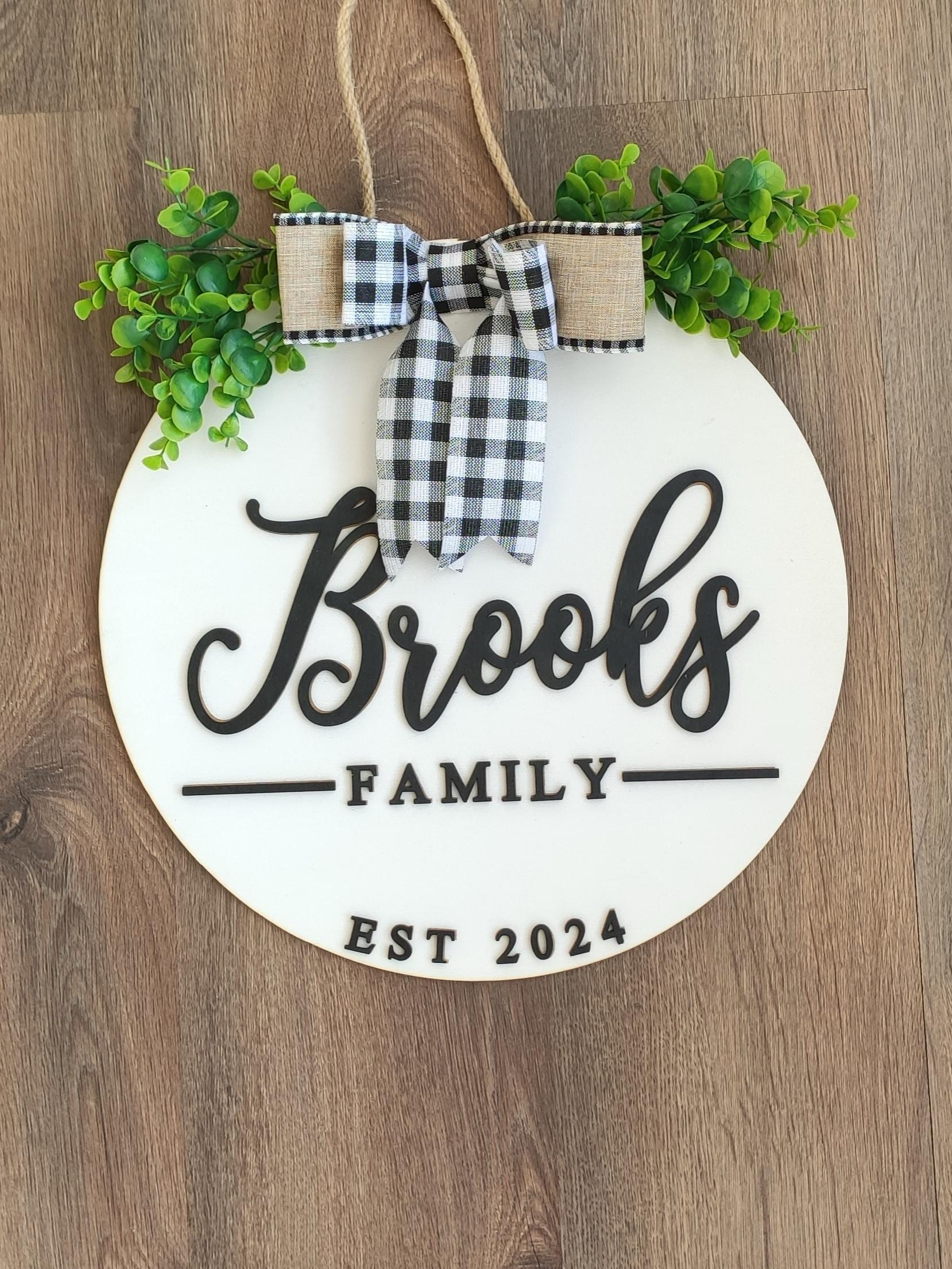 Personalized Welcome Sign Wreath Hanger