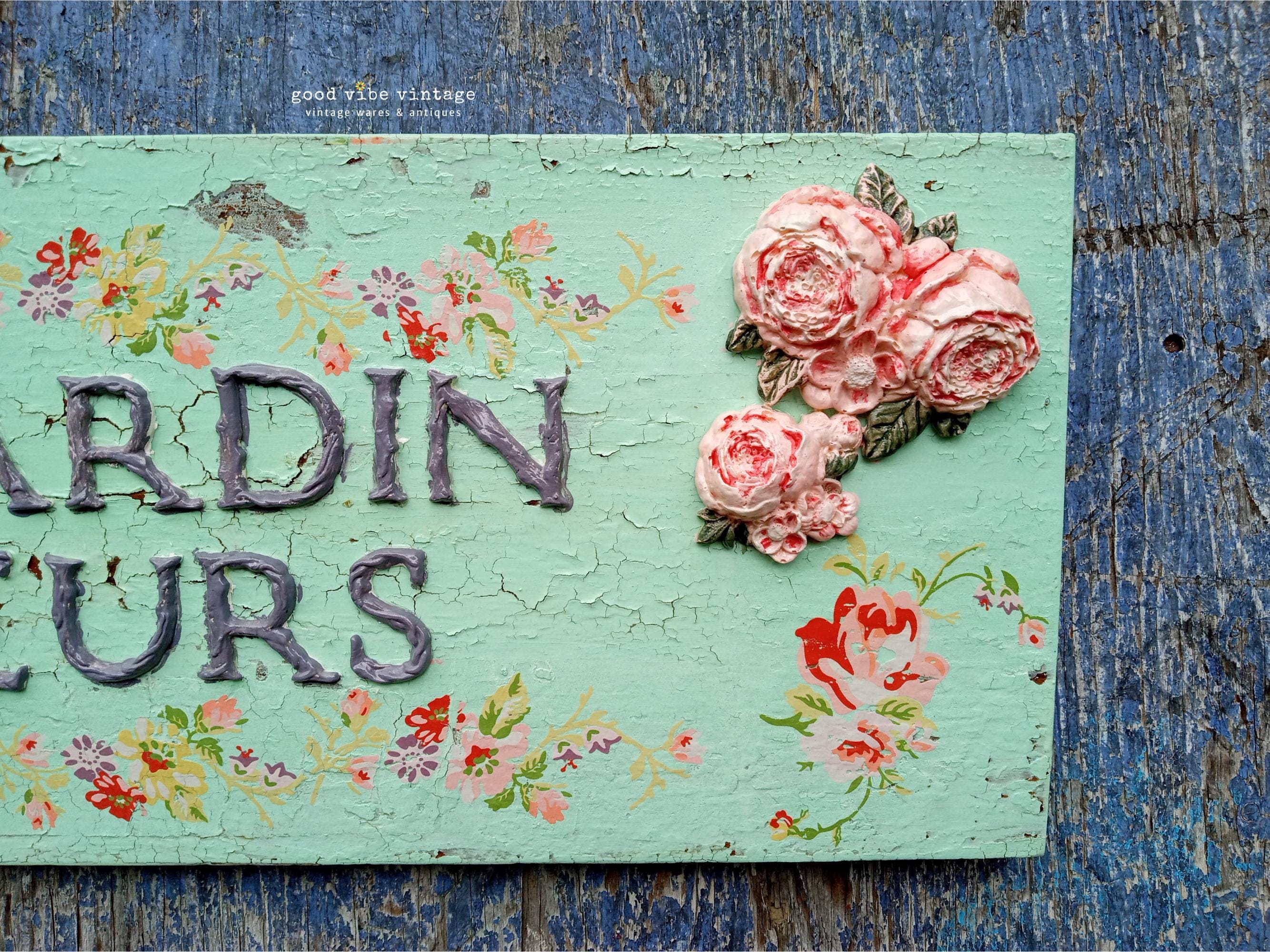 Chippy Milk Painted French Garden Sign